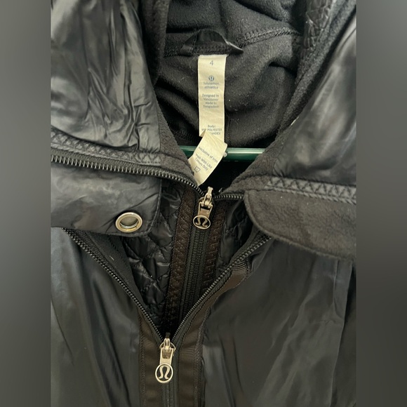 Lululemon Black Women’s Run Bundle Up Jacket - Picture 3 of 5